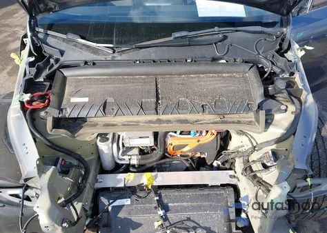 2023 Tesla Model Y Awd/Long Range Dual Motor All-Wheel Drive z USA, uszkodzony, nr VIN 7SAYGDEE2PA103779